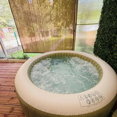 Ecrin De Private Hot Tub Secret Garden Apartment *