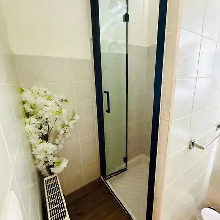 Ecrin De Private Hot Tub Secret Garden Apartment